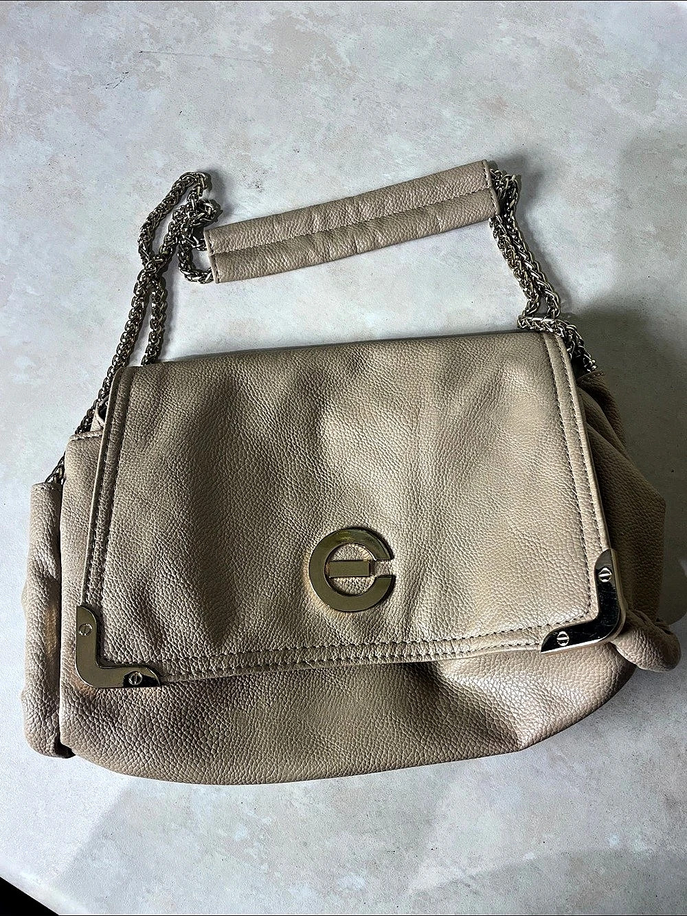 Elizabeth Grant Pebbled Shoulder Bag in Brown